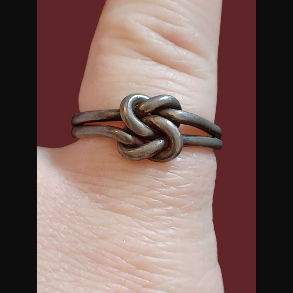 Vintage 925 Oxidized Sterling Square Knot Double Band Size 5.5 Ring